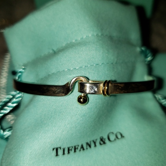 Tiffany & Co. Jewelry - TIFFANY 18KT/925 HOOK N EYE BANGLE BRACELET